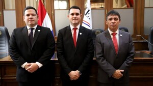 La oposición encabeza una denuncia penal contra Hernán Rivas por supuesto título falso