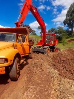 Más de 2.300 pobladores se benefician con trabajos de mantenimiento vial en Itapúa