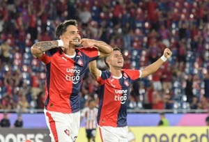 Cerro Porteño vence a Junior y gana confianza antes del superclásico