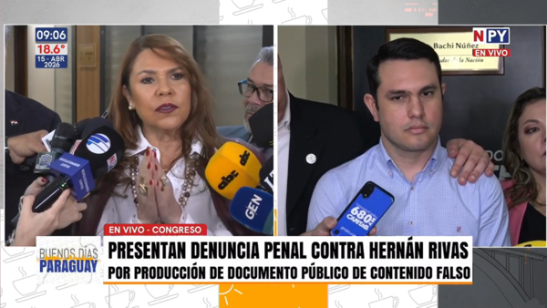 Senadores presentan denuncia contra Hernán Rivas por presunto uso de título falso