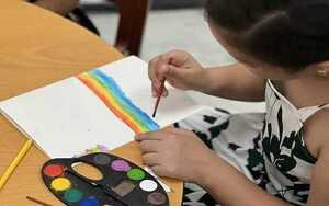 El arte como alma de Itapúa: Encarnación celebra la libertad creativa en el Día Mundial del Arte