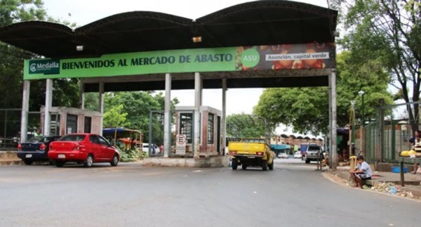 Denuncian al director del Mercado de Abasto por agresión física
