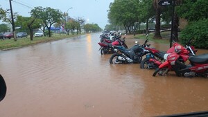 Lluvia en Concepción comienza a inundar calles y viviendas