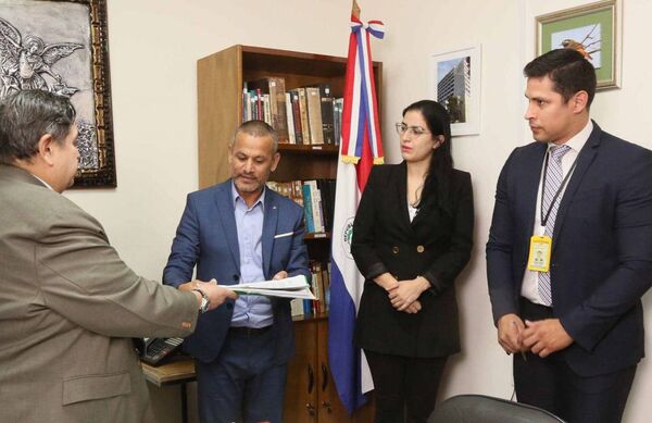 Juzgado de Ejecución Penal de Capital oficializó entrega de vehículo a la Senabico