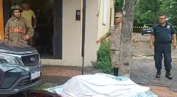 Un delincuente abatido y otro herido tras asalto a una joyería  - Noticiero Paraguay