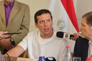 Hernán Rivas se comprometió a presentar a sus compañeros de facultad