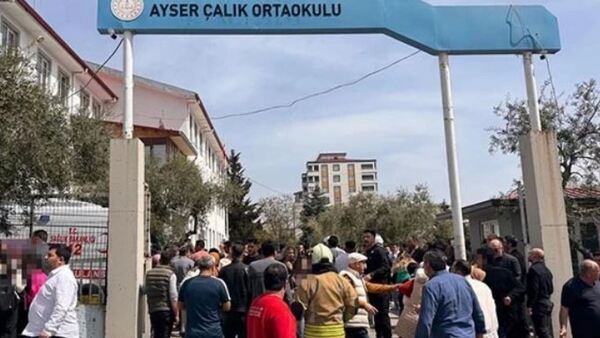 Al menos 9 muertos deja un tiroteo a manos de un alumno de 14 años en colegio de Turquía