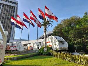 Camiones recolectores en Asunción: concejal celebra suspensión de licitación y dice que proceso era “sospechoso” - Nacionales - ABC Color