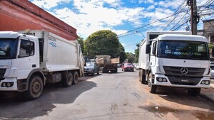 DNCP suspende proceso de compra de camiones que Luis Bello operó sin aprobación de la Junta