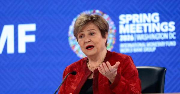 La Nación / Misión del FMI recomienda desembolso de USD 1.000 millones a Argentina