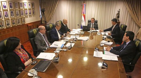 Ministra Llanes informó sobre aumento de productividad y agilidad en la resolución de causas en la Sala Penal