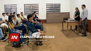 MUNICIPALIDAD DE CARMEN DEL PARANÁ IMPULSA CURSO DE BARBERÍA PARA JÓVENES
