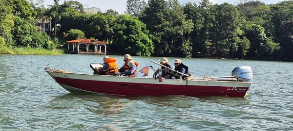 Investigan presunta contaminación del río Acaray en Ciudad del Este