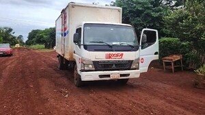 Asalto a camión de encomiendas: Reducen a funcionarios y roban carga en CDE