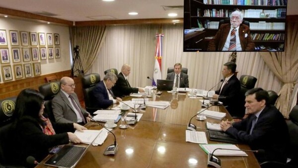 Corte ratifica en sus cargos a doce jueces, seis fiscales y ocho defensores