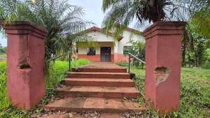 Cambyretá: piden la reparación de una USF abandonada mientras funcionarias prestan servicio en una precaria vivienda prestada - Nacionales - ABC Color