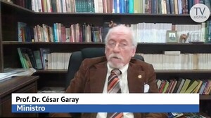 Ministro César Garay pidió suspender a abogados implicados en los casos de mafia de pagarés