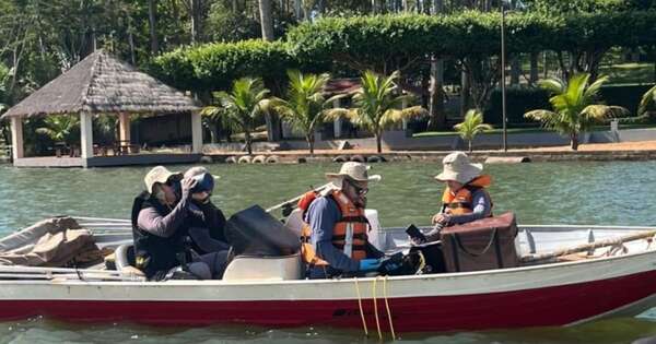 La Nación / Investigan contaminación del río Acaray y técnicos extrajeron muestras para análisis