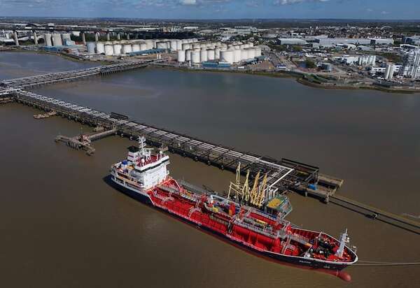 EE.UU. anuncia nuevas sanciones contra petróleo iraní  - Mundo - ABC Color