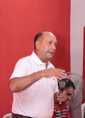 “Rivas no es abogado y debe dar explicaciones”: Salomón apunta al uso del Senado como plataforma para influir en la Justicia - Canal-E