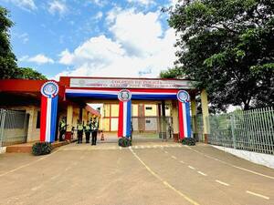 Aspirantes de la Policía Nacional quedan sin alimentos por falta de pago a proveedora - El Trueno