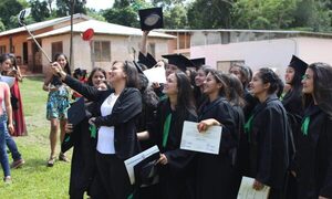 Premio internacional reconoce al Centro Educativo Mbaracayú por su innovación en educación para el desarrollo sostenible