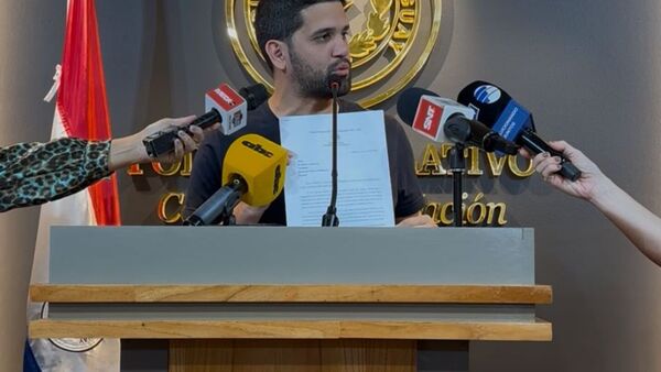 Benítez pide que fiscal general informe sobre amenaza de Rivas