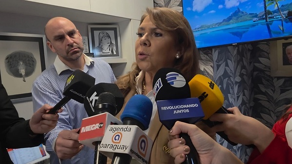 Celeste Amarilla cuestiona a Emiliano Rolón y pide la renuncia de Hernán Rivas