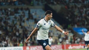 Alex Arce y otro gol importante frente al Fluminense