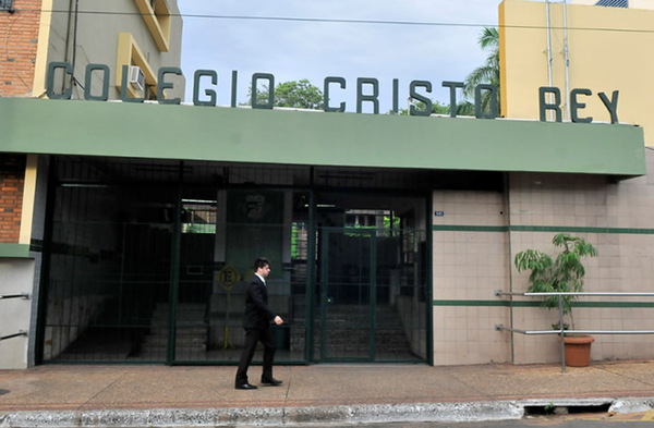 Colegio Cristo Rey suspende clases hoy y mañana por amenaza digital