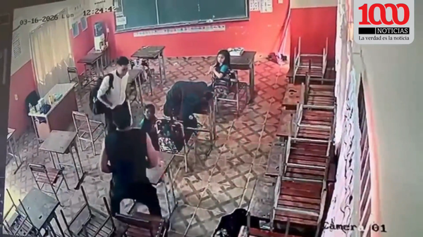 Docente agredió y amenazó con cuchillo a su colega frente a alumnos