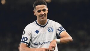 Hito histórico: Alex Arce le da el triunfo a Independiente Rivadavia en el mítico Maracaná