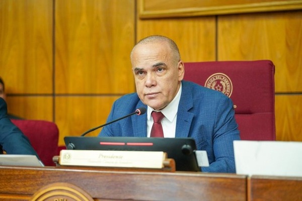 Rivas solicita permiso sin goce de sueldo y Senado analizará su pedido - ADN Digital