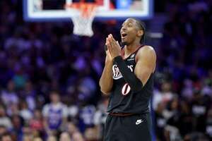 Los Philadelphia 76ers vencen a Orlando y avanzan a los playoffs - Polideportivo - ABC Color