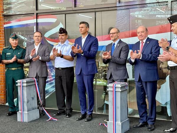 EE.UU. dona ocho lanchas a la Armada valuadas en US$ 4 millones - Política - ABC Color