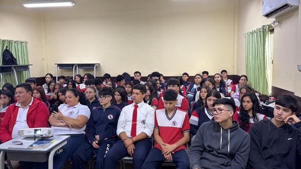 La Fiscalía y la Policía promueven el uso seguro de la tecnología y la prevención de cyberbullyng - ADN Digital