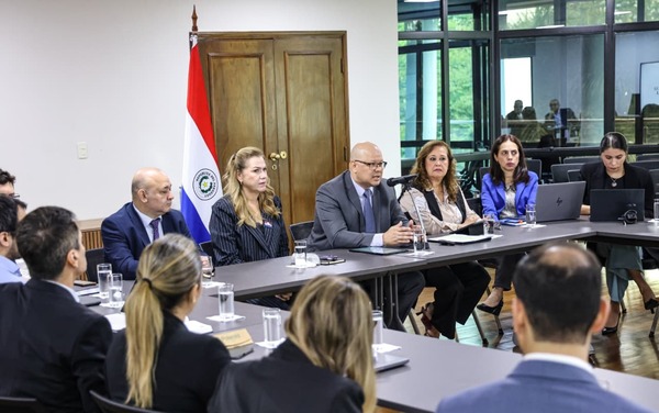 Plantean esquema de pagos para regularizar deuda con farmacéuticas - ADN Digital