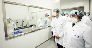 Peña inaugura una planta de Comepar en Areguá en medio de la disputa con liberales y disidencia colorada