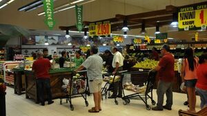 Consumidores confían menos que en 2025