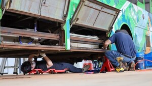 Inicia mantenimiento de buses eléctricos