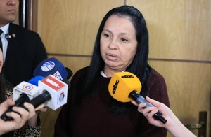 Caso Hernán Rivas: Senadora instó a la ANR a asumir un compromiso moral sobre su «carruaje»