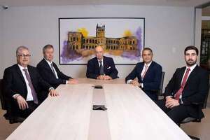 Nuevo directorio de Zeta Banco marca fase de fortalecimiento y expansión - Negocios - ABC Color