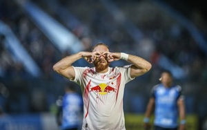 Doblete de Isidro Pitta para la victoria de Bragantino en la Copa Sudamericana