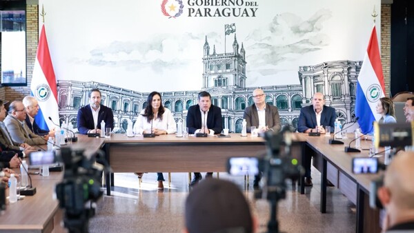 Gobierno anuncia plan de pagos a constructoras, con USD 150 millones iniciales y más deudas