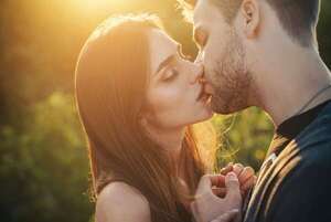 Besos y bacterias: ¿cuántos microorganismos intercambiamos en un beso de 10 segundos?  - Sexualidad - ABC Color