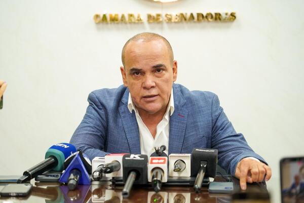 Caso Hernán Rivas: “Bachi” deja en manos del pleno el pedido de permiso - ADN Digital