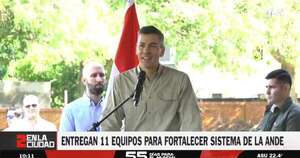 La Nación / Gobierno de Peña fortalece la Ande con maquinarias y ratifica su rol como empresa pública