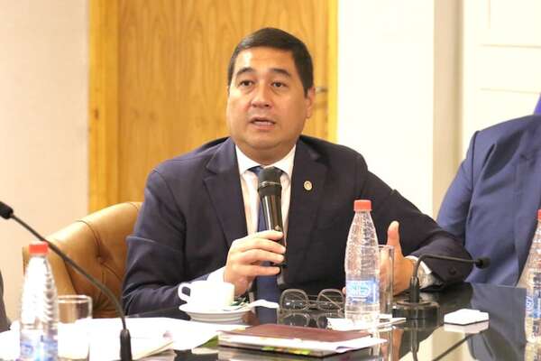 AUDIO: Nakayama denuncia “pacto de silencio” y tilda de estafa el permiso para Hernán Rivas  - A La Gran 7-30 - ABC Color