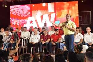 Disidentes insisten en la experiencia ante la improvisación del cartismo en Asunción - Política - ABC Color