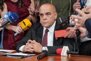 Bachi confirma que propondrán a un senador —incluidos ministros— para la dupla de Alliana - El Trueno